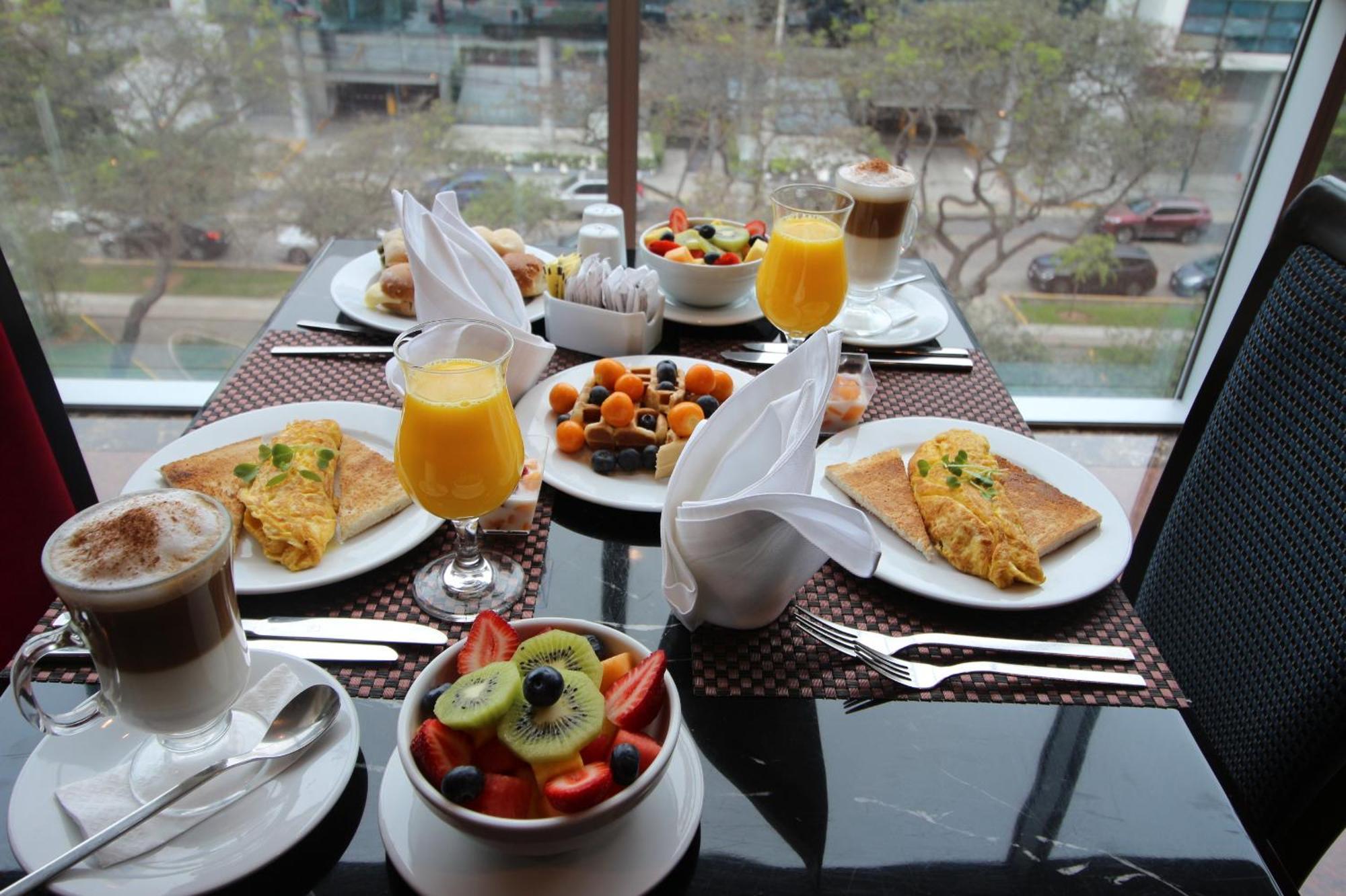 Hilton Garden Inn Lima Surco Exterior foto